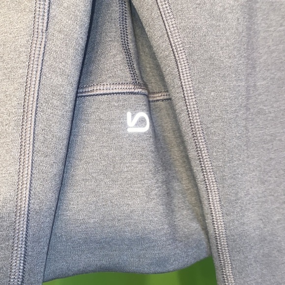 ladies GapFit Grey Legging Size small Striped blue orange pink leg pocket string - Picture 7 of 9